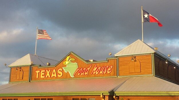 Texas Roadhouse à Conroe Texas pour dîner pendant un voyage aux USA en famille
