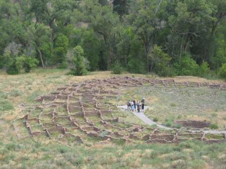 bandelier national monument au nouveau mexique aux etats-unis à visiter lors d'un voyage aux usa en famille pendant les vacances